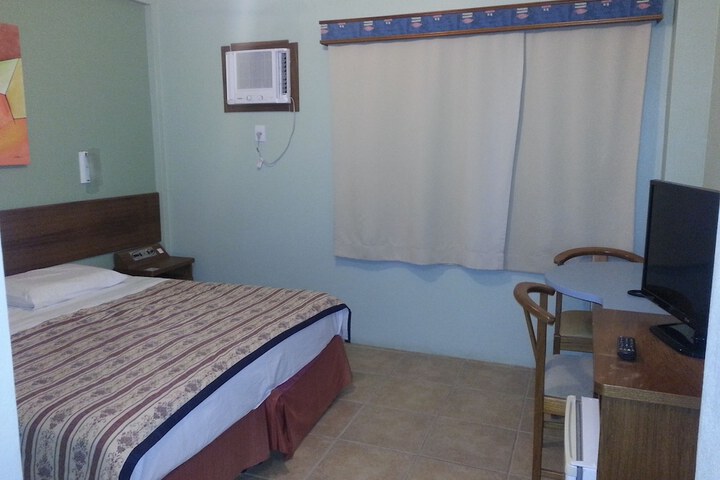 Room 5 of 50