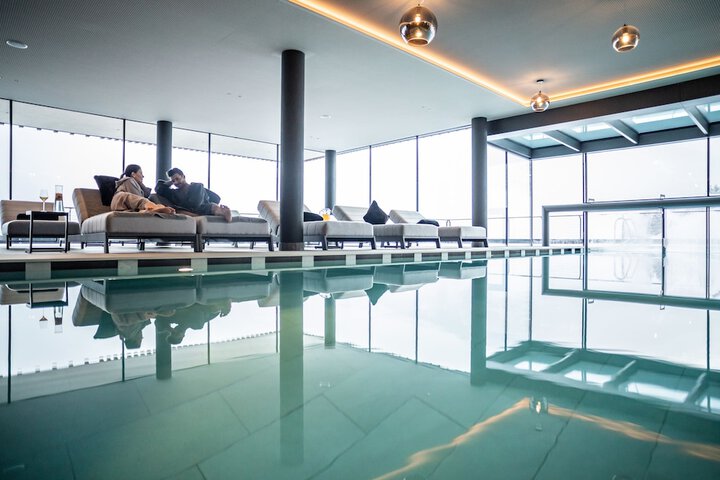 Pool 62 of 132