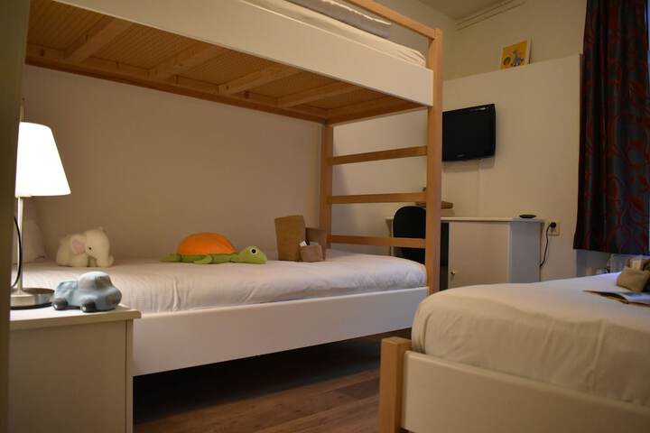 Room 12 of 88