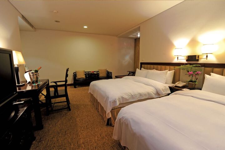 Room 9 of 51