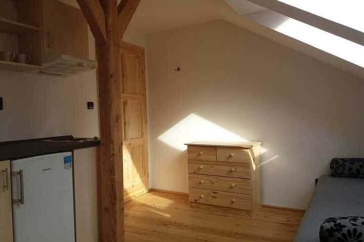 Room 16 of 40