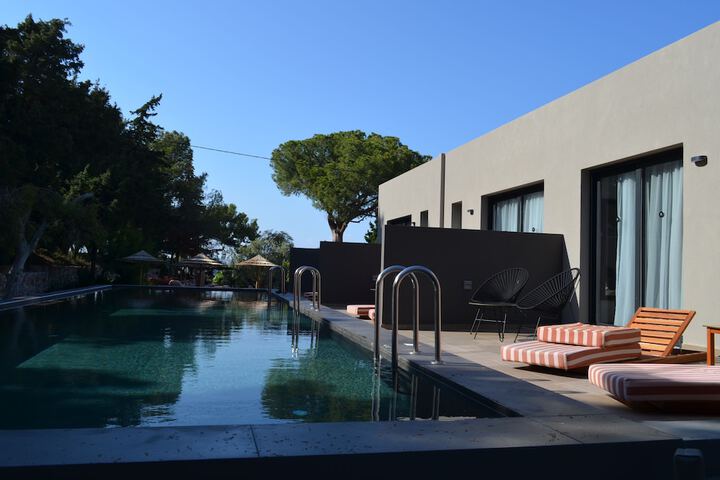 Pool 51 of 221