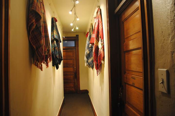 Ballroom/Hall 73 of 78