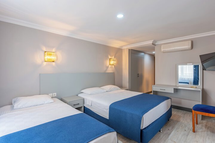 Room 7 of 41