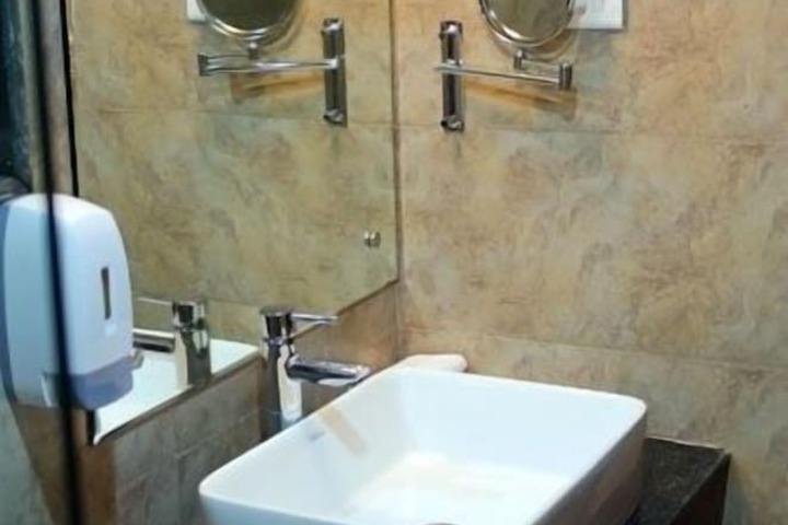 Room 14 of 25