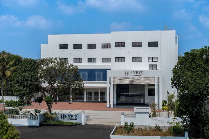Hotel Hybiz by Darshan