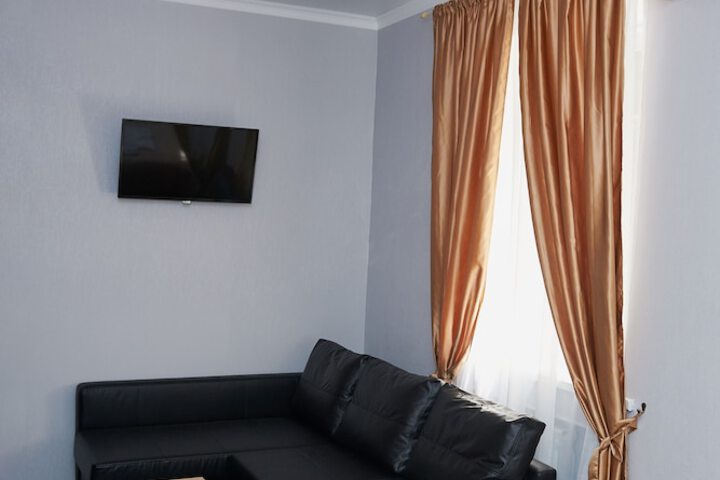 Room 34 of 53