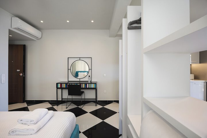 Room 10 of 130