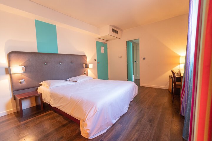 Room 13 of 59