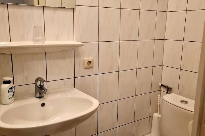 Room 44 of 76