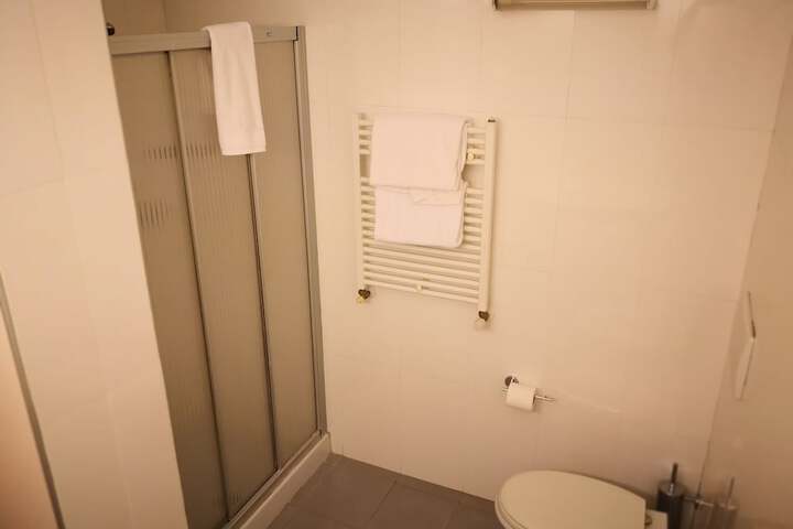 Room 38 of 89