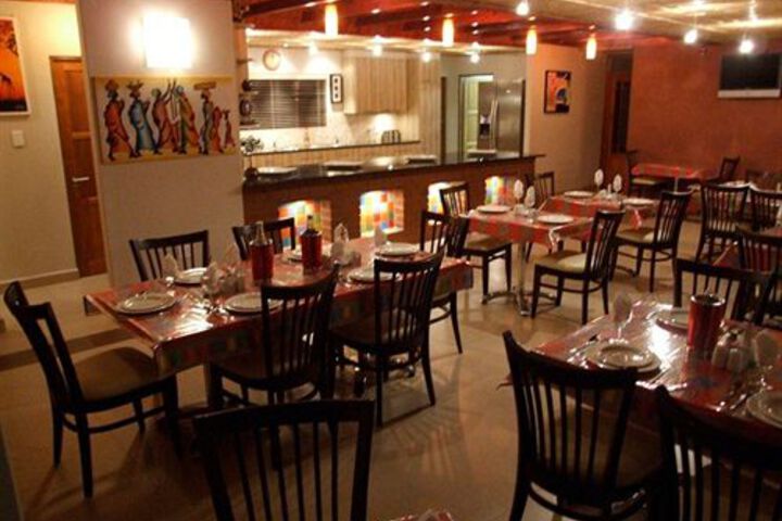 Dining 24 of 48