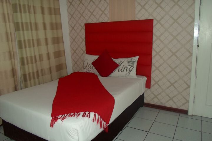 Room 3 of 12