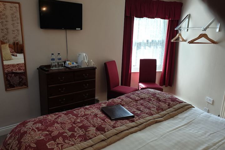 Room 8 of 56