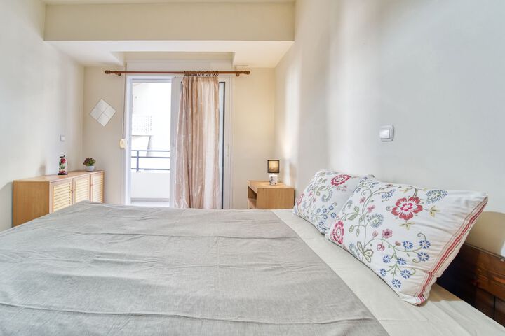 Room 3 of 21