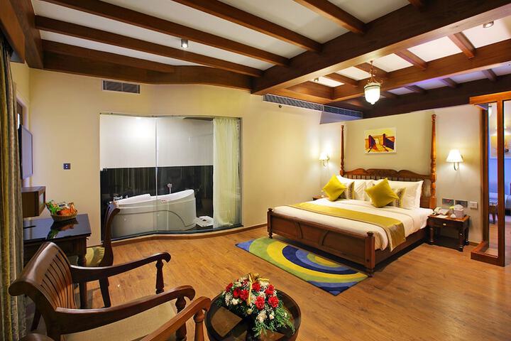 Room 4 of 39