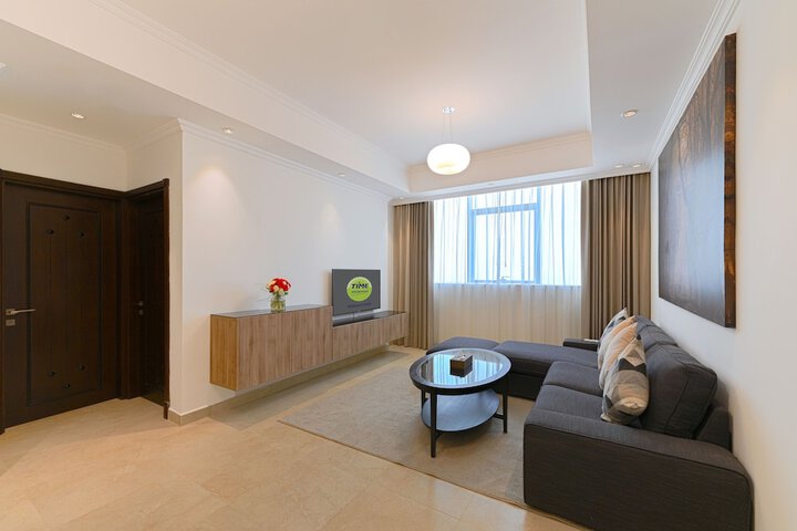 Room 13 of 30