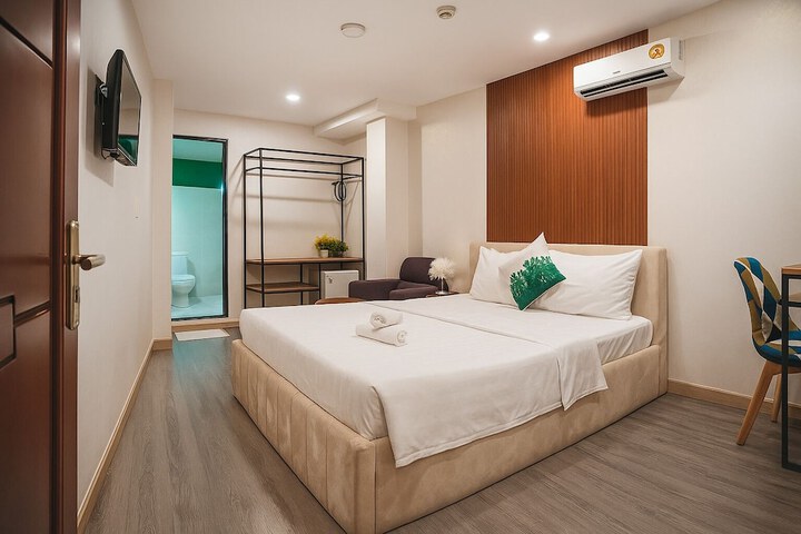 Room 15 of 24