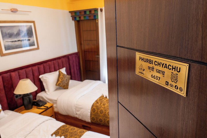 Room 13 of 42