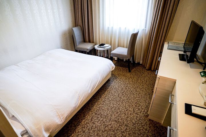 Room 17 of 239