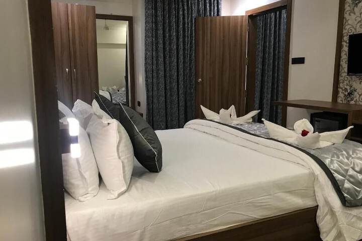 Room 16 of 52