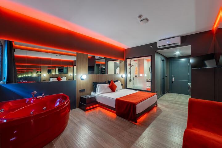 Jetted tub