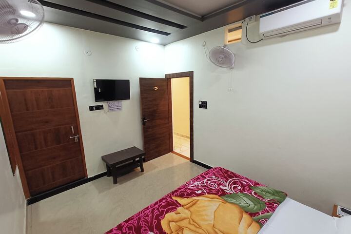 Room 10 of 39