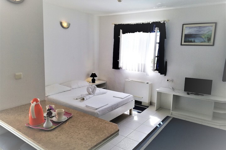 Room 33 of 92