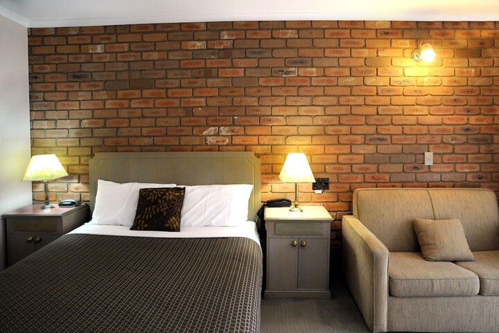 Room 3 of 29