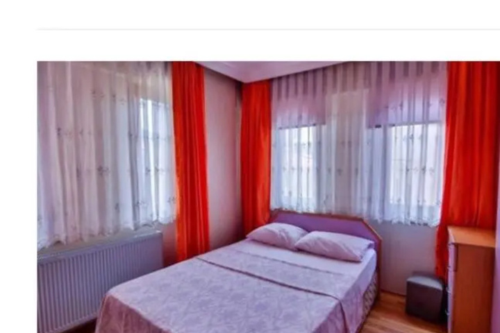 Room 2 of 8