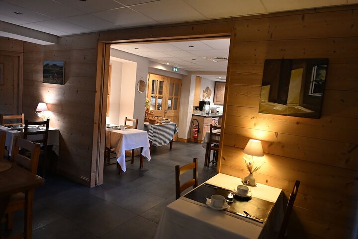 Dining 45 of 67