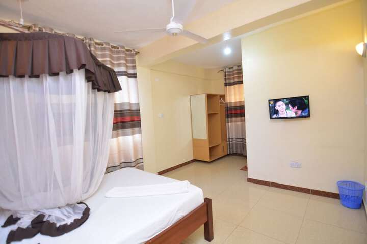 Room 12 of 41