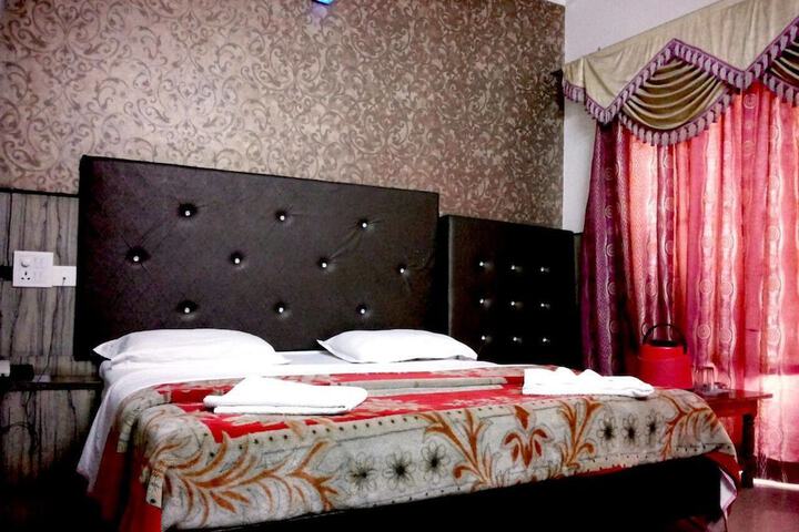 Room 3 of 22