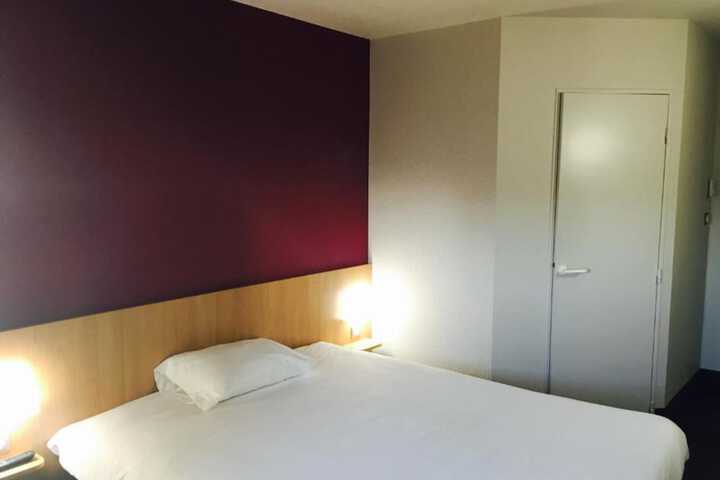 Room 9 of 44