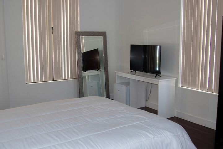 Room 37 of 86