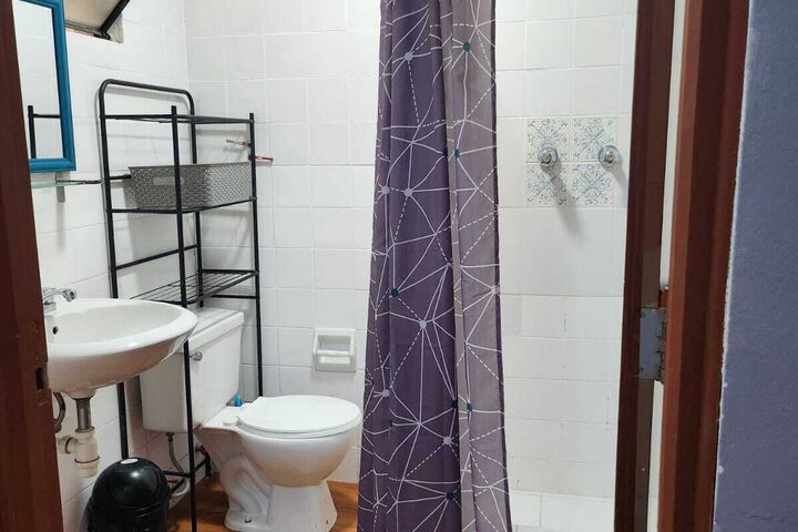 Room 2 of 17