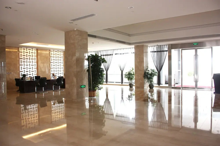Hotel Lobby