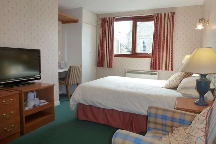 Room 13 of 52