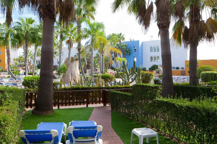 Hotel Exterior 106 of 106