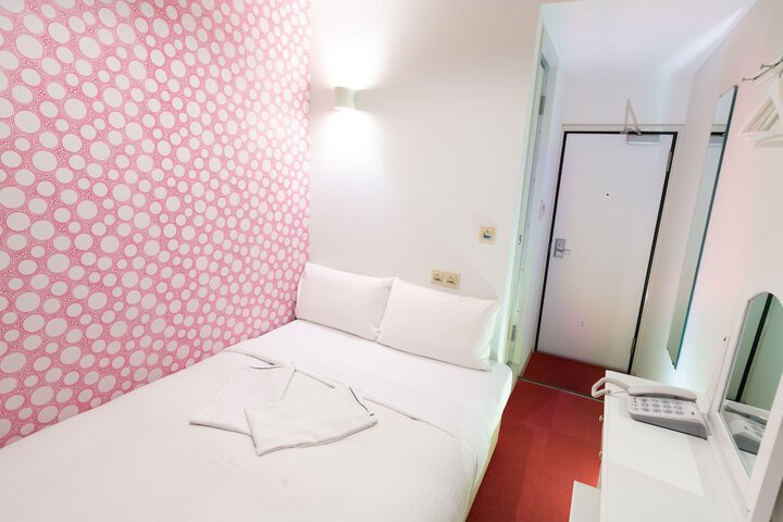 Room 10 of 55