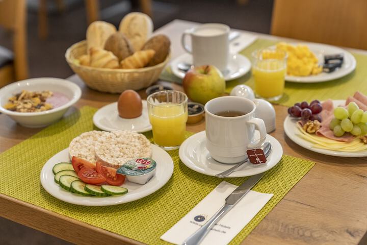 Breakfast meal