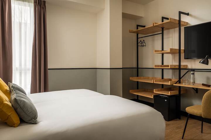 Room 15 of 78