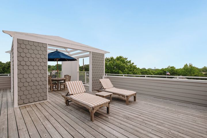 1 King Bed Partial Harbour View Balcony (26 of 42)