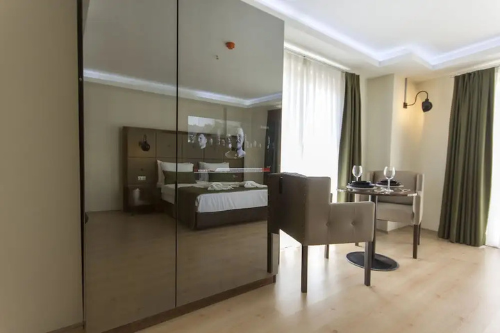 Room 2 of 21