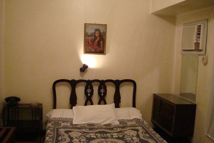Room 10 of 53