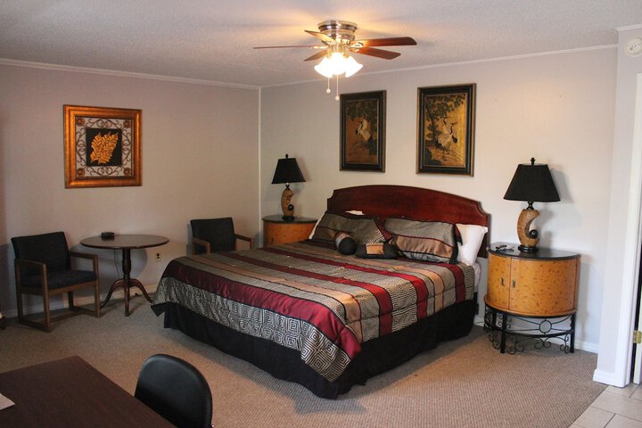 Room 32 of 219