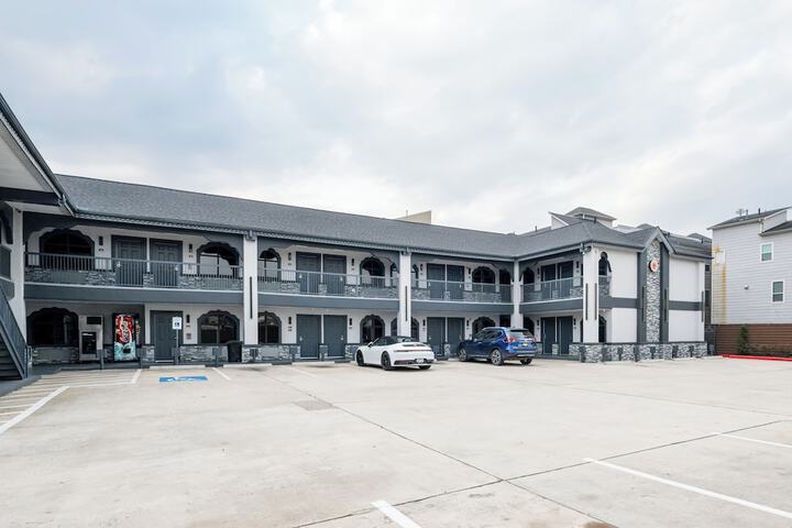 Hotel 50 of 51