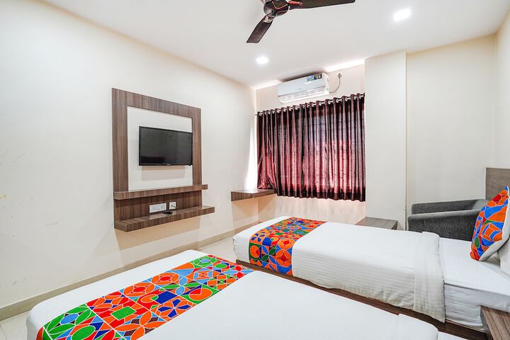 Room 17 of 32