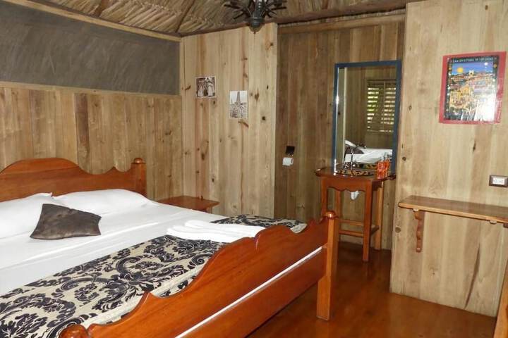 Room 4 of 45