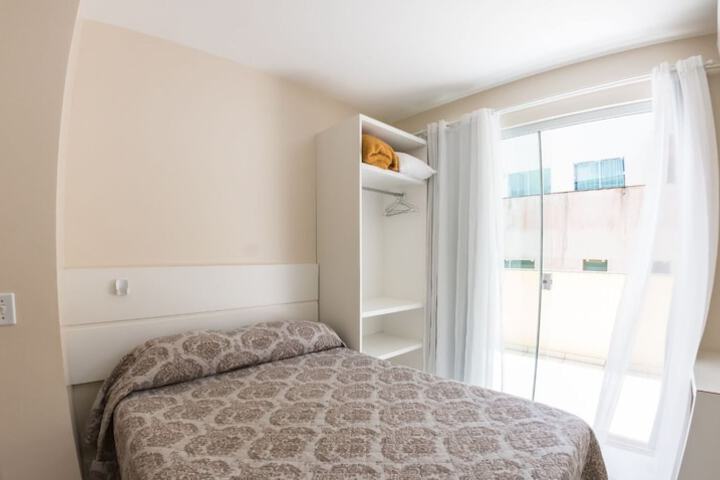 Room 3 of 32